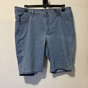 Riders by Lee Jean shorts Women Blue 20W Med Pockets Waist 39" Preown Summer Fun